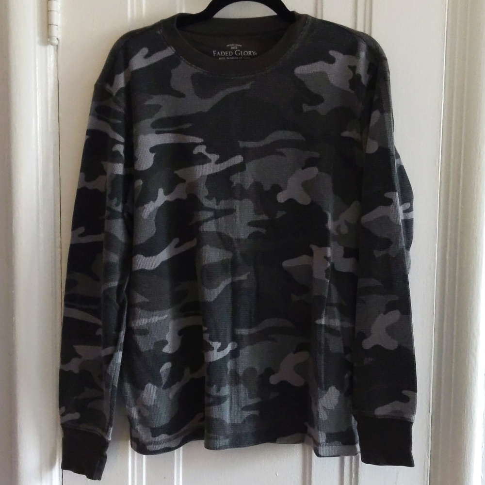 Faded Glory Men's Medium Long Sleeve Camo Thermal